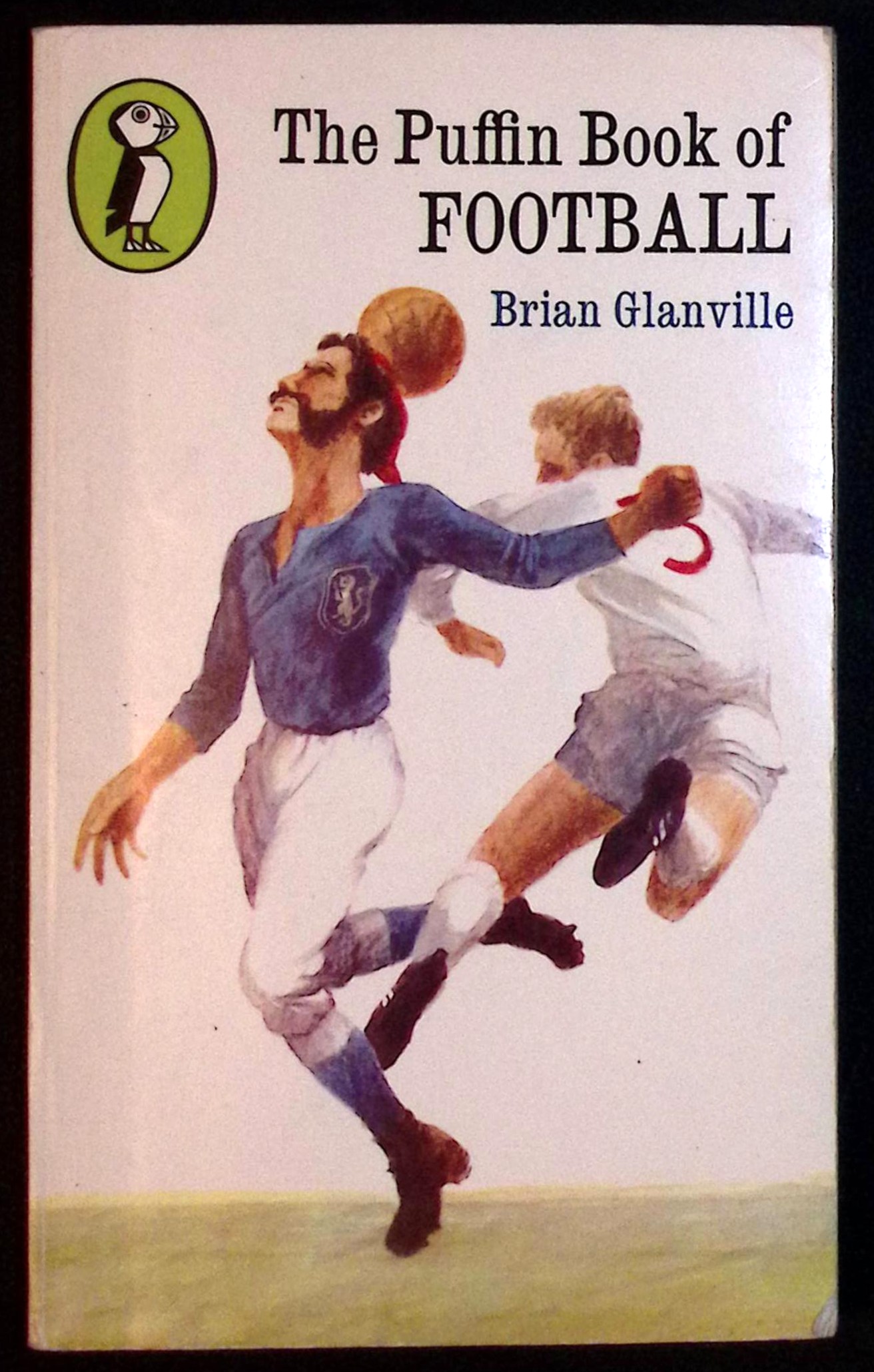 The Puffin Book of Football.