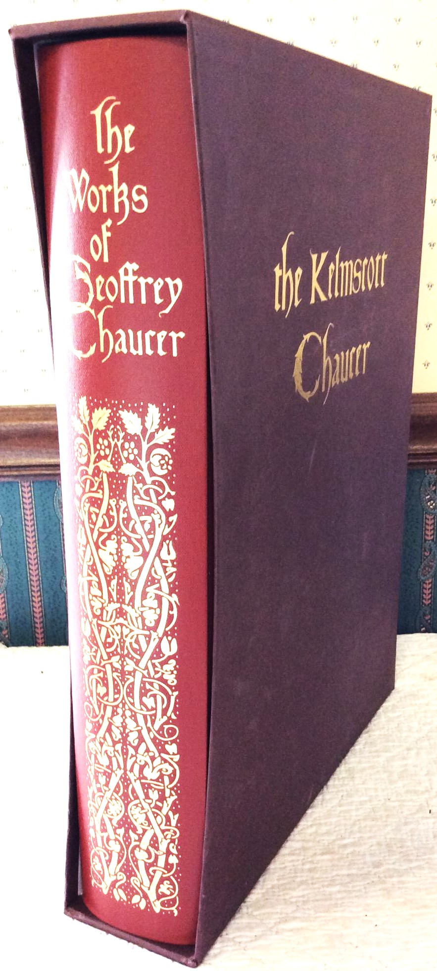 The Works of Geoffrey Chaucer [Kelmscott Chaucer].